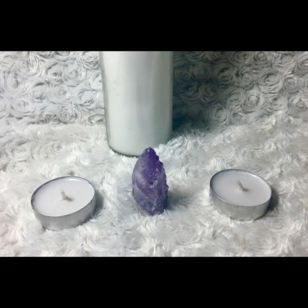 Natural Raw Amethyst Pyramid Crystal - Picture 8 of 8